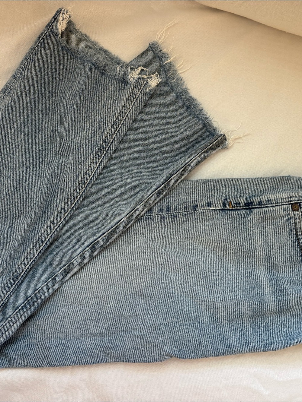 Agolde Riley High-Rise Straight Crop Jeans — Blue Wash - Picture 8 of 11